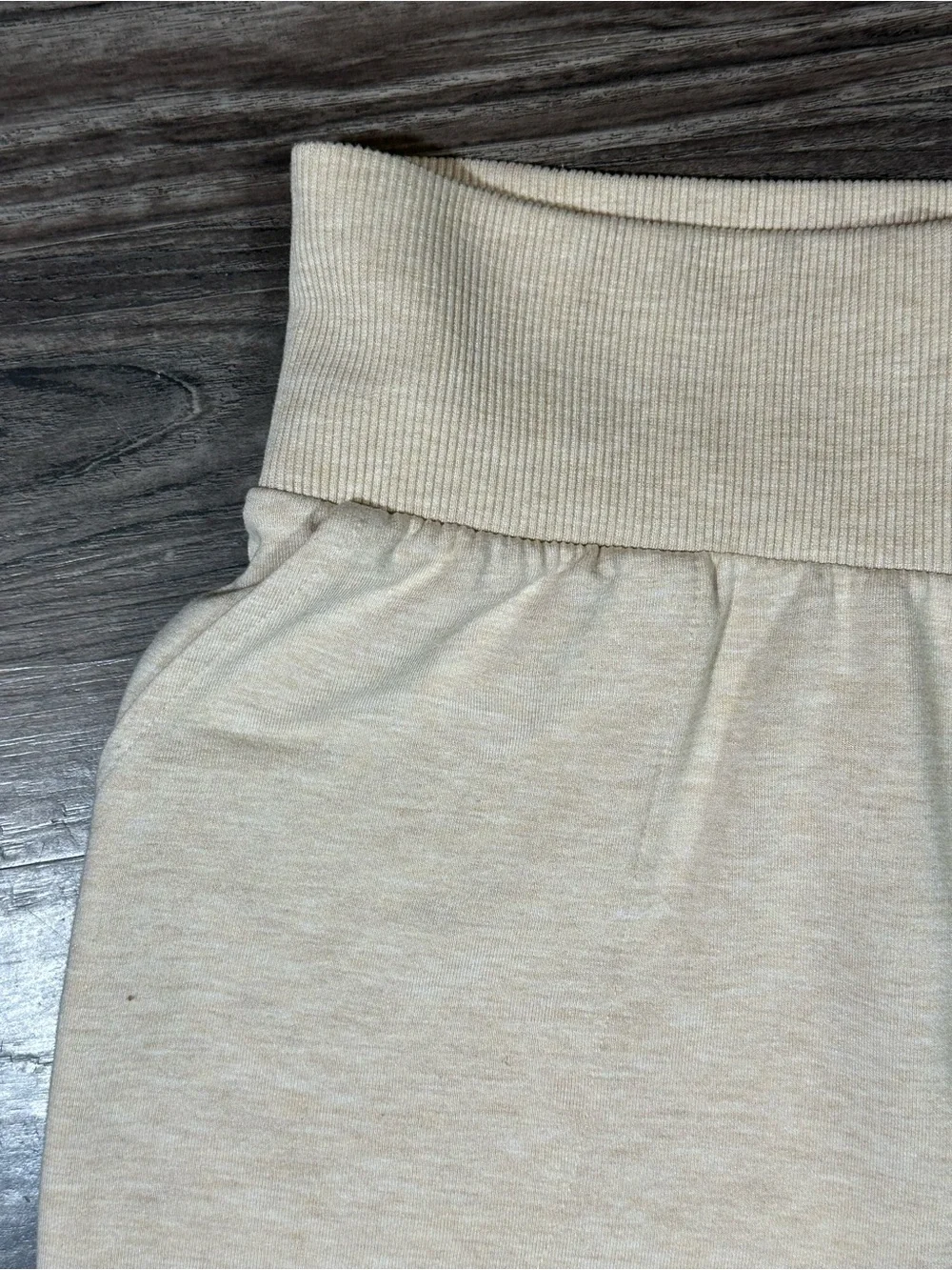 NIKE $70 YOGA FLOW Oatmeal Slim Fit Mid Rise 7/8 Ribbed Cuff Pants M - Picture 5 of 13